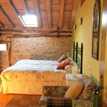 Bed and Breakfast Casa Rural Calle Real à Torremocha de Ayllón Extérieur photo