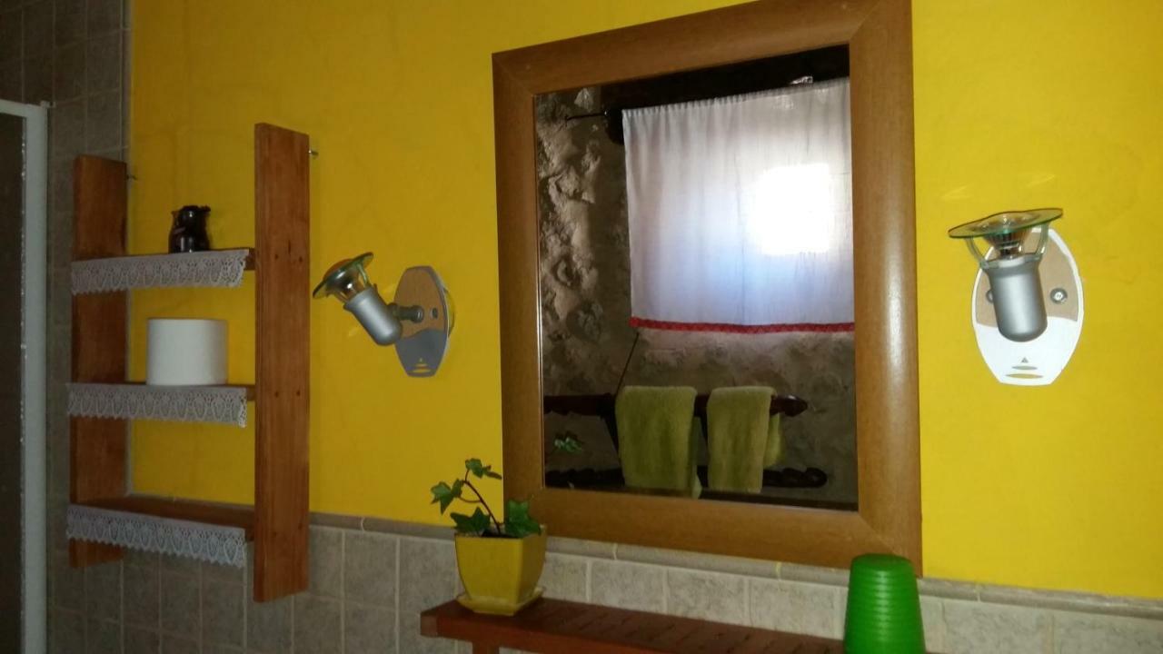 Bed and Breakfast Casa Rural Calle Real à Torremocha de Ayllón Extérieur photo