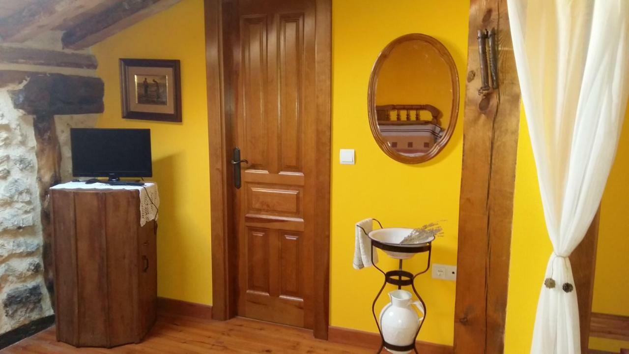 Bed and Breakfast Casa Rural Calle Real à Torremocha de Ayllón Extérieur photo