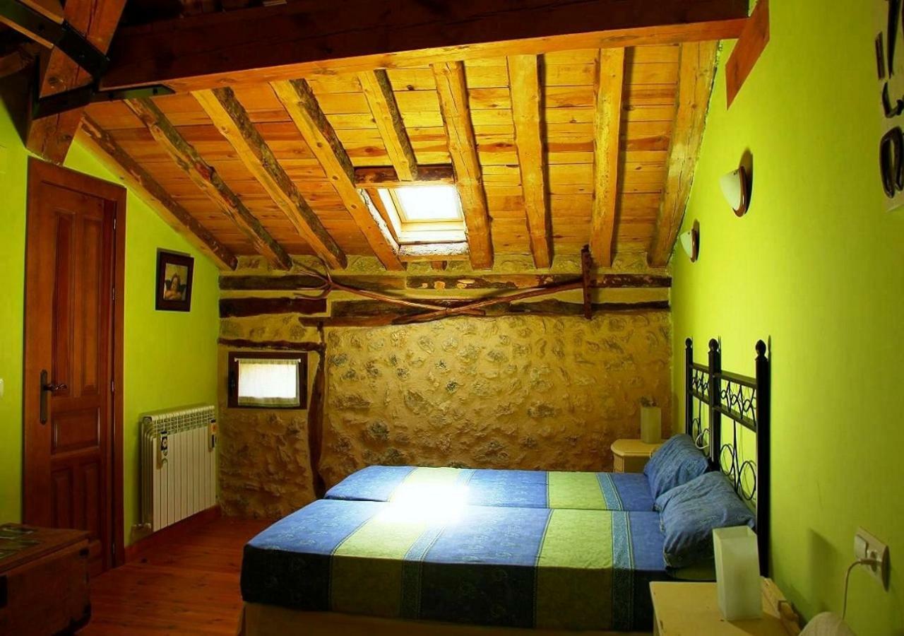 Bed and Breakfast Casa Rural Calle Real à Torremocha de Ayllón Extérieur photo